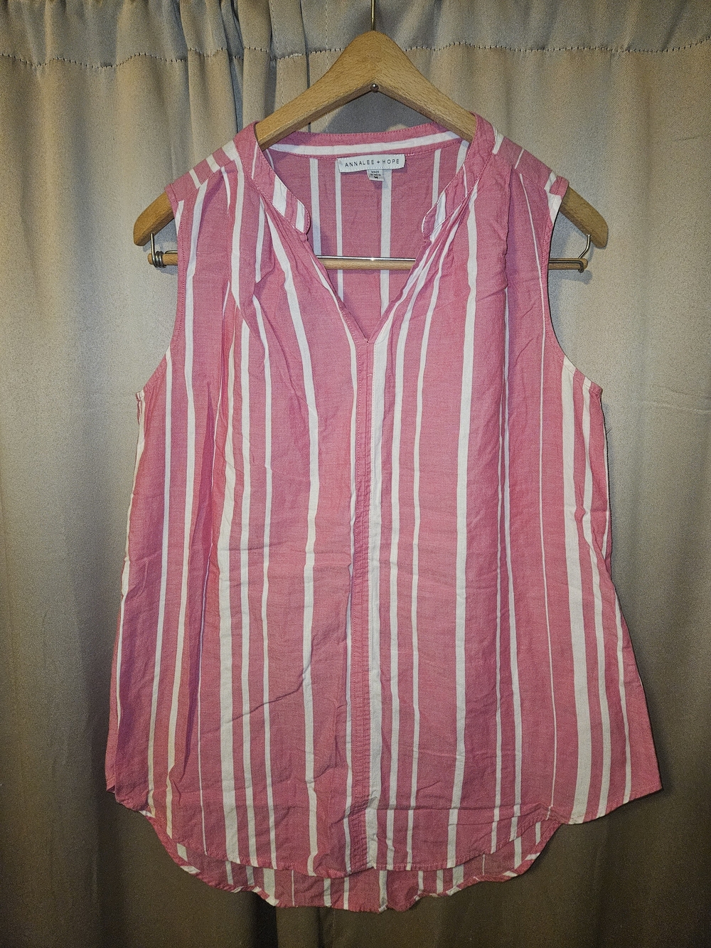 Annalee + Hope Pink and White Striped Sleeveless V-Neck Camisole